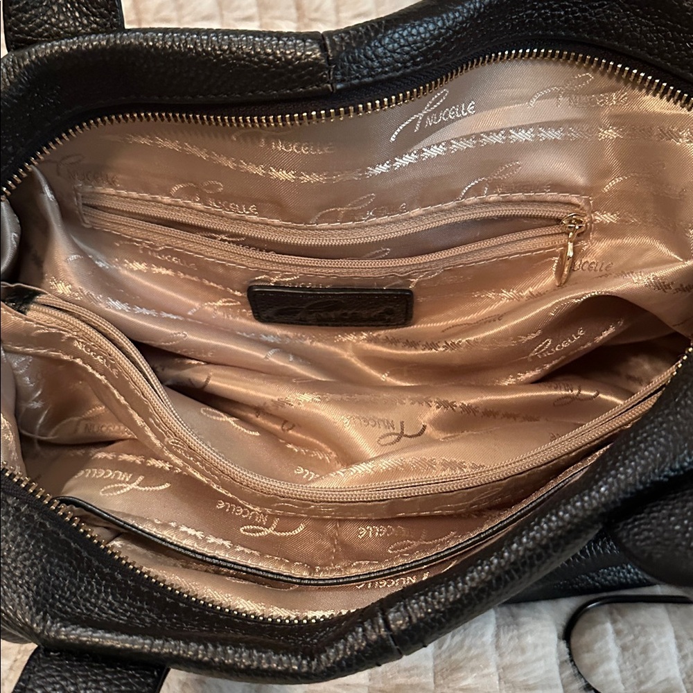 Nucelle Black Leather Women's Bag - Picture 7 of 7